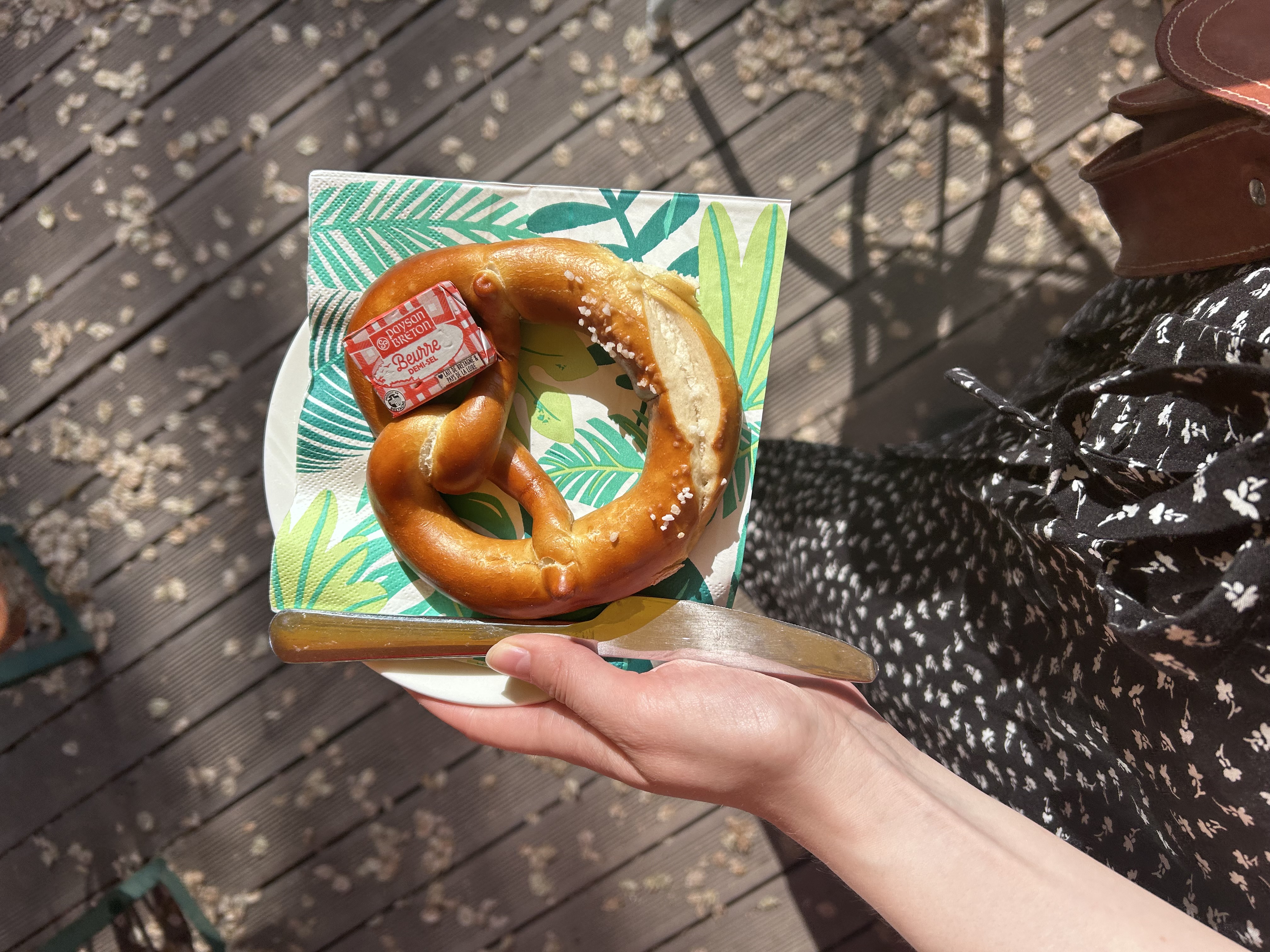 pretzel, butter and a summer dress 