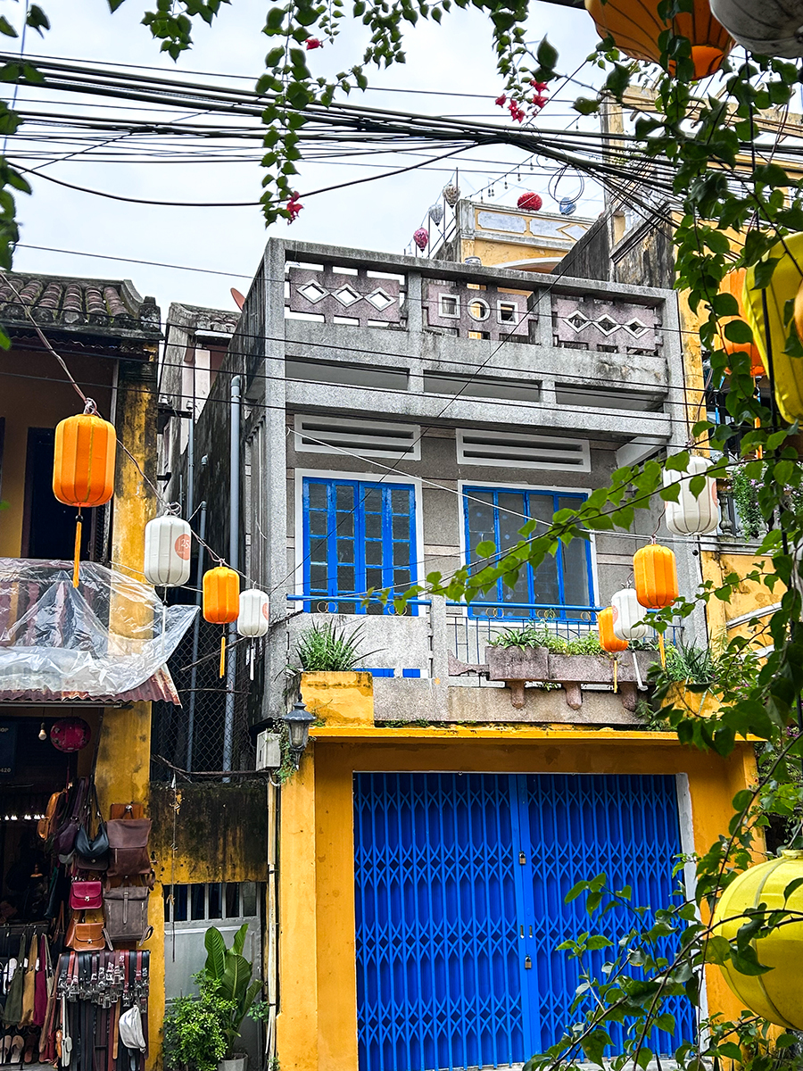 a building with nice colors